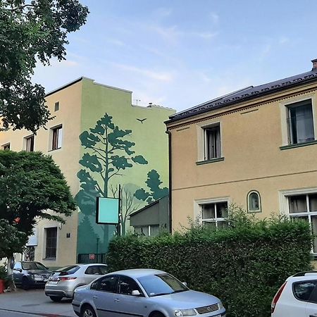 Akacja Pokoje Goscinne Krasków Eksteriør bilde